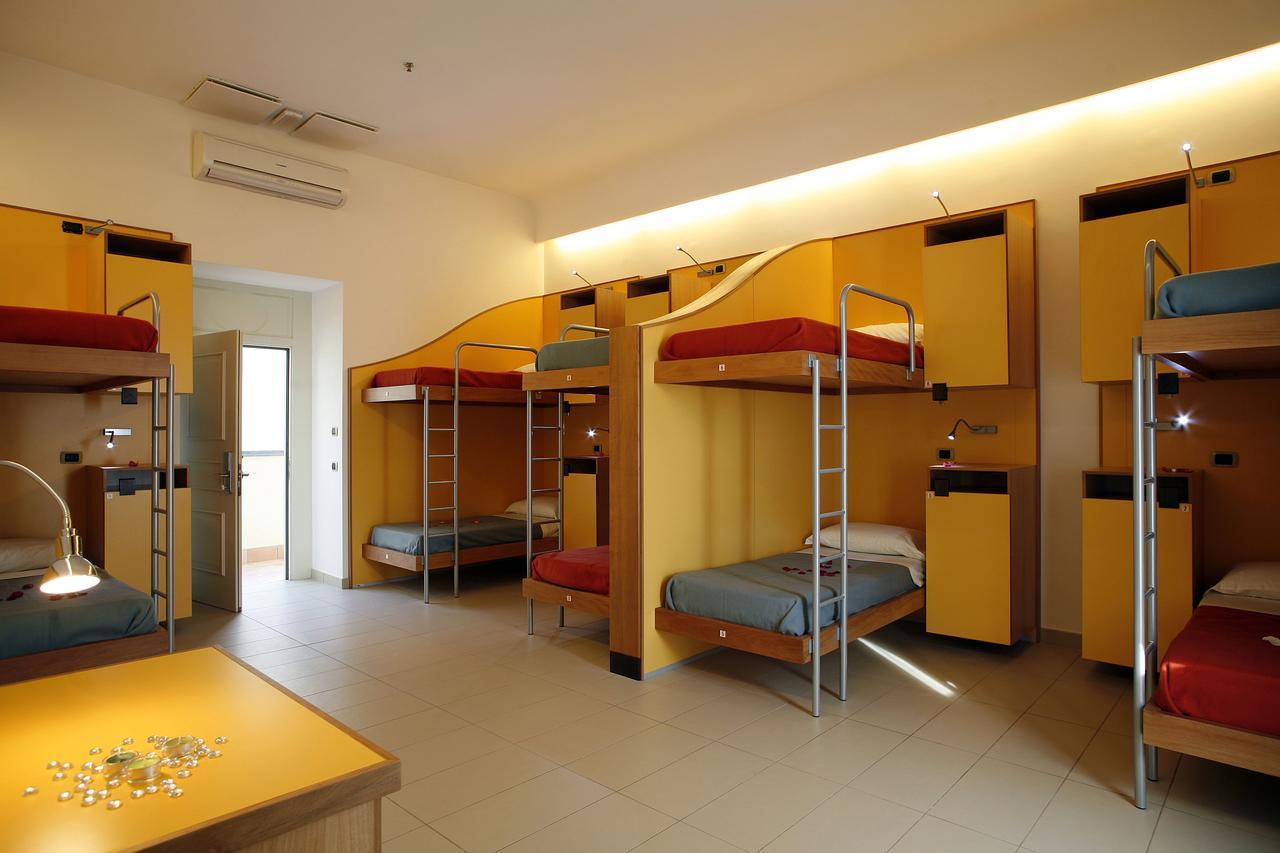 Seven & Hostel