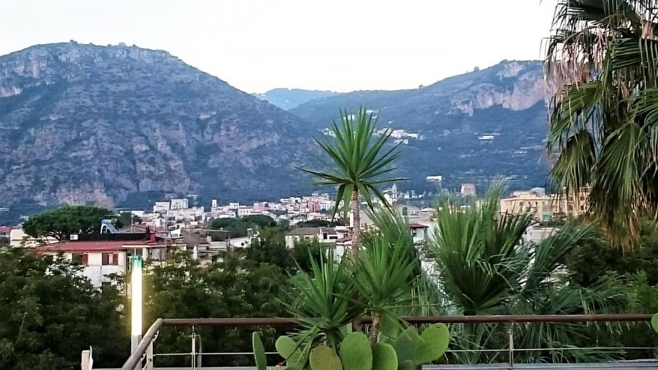 Auberge de jeunesse Seven & *