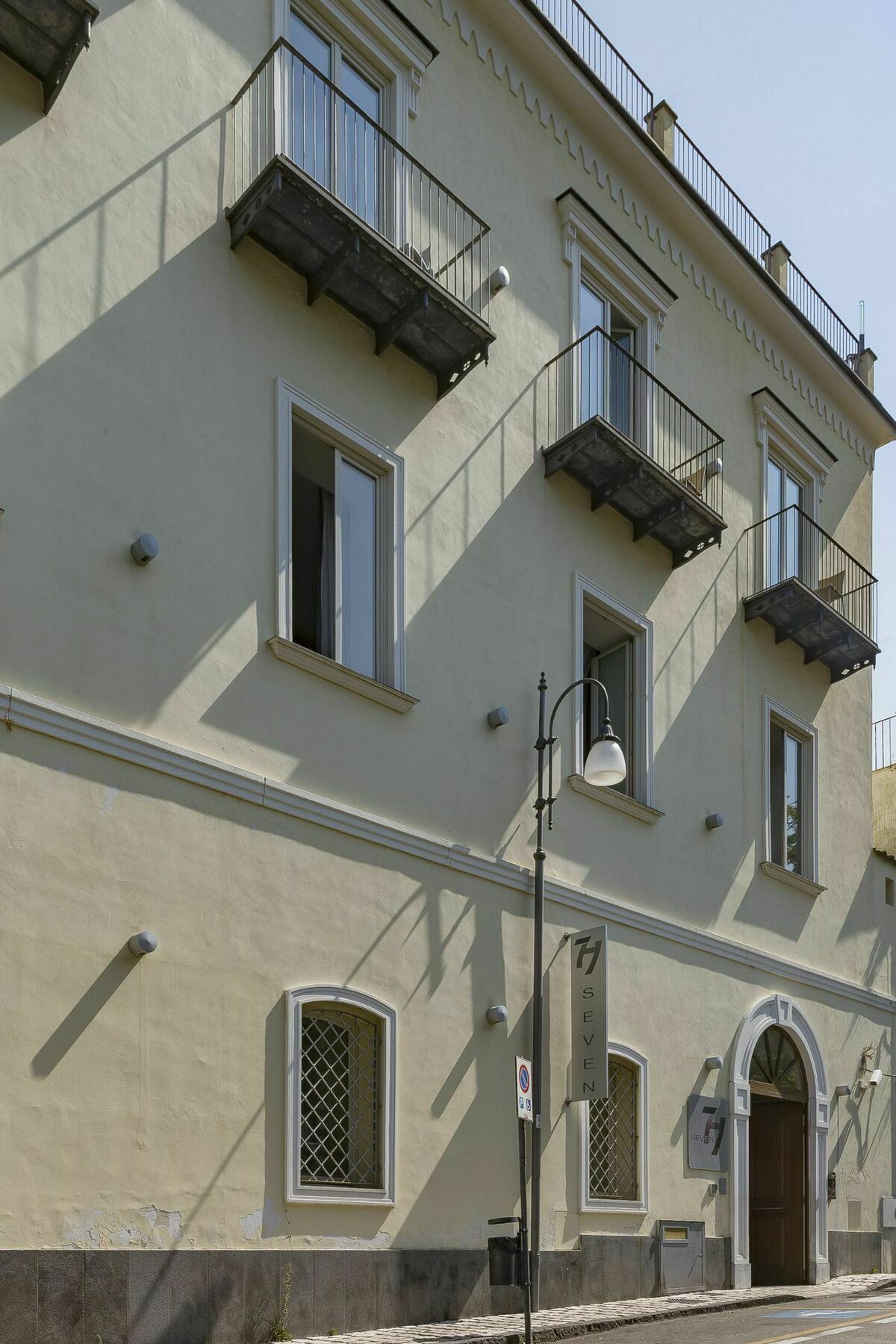 Seven Hostel&rooms Hostel